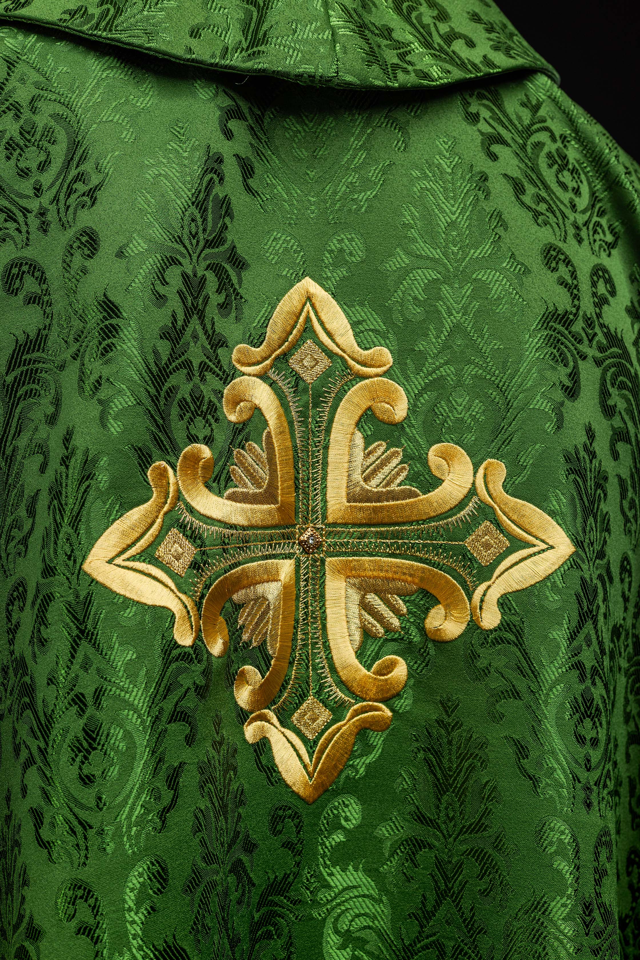 liturgical priest vestments - chasubles - stoles - copes - scapha.co