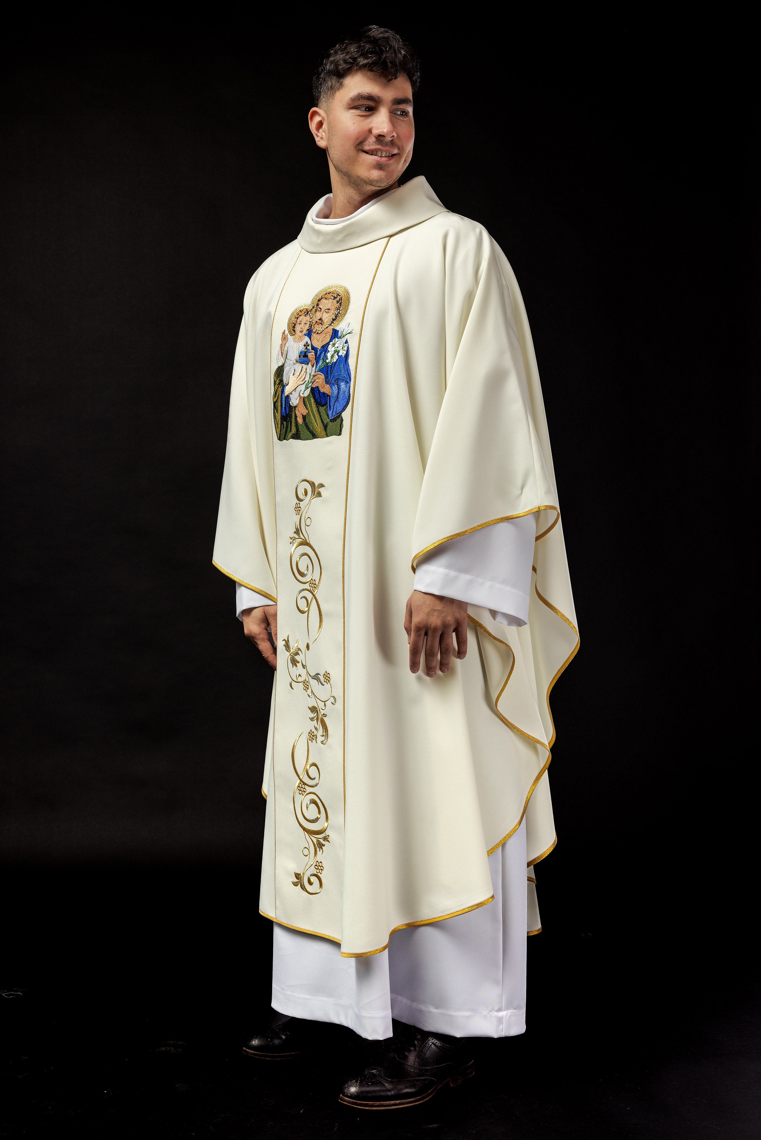 liturgical priest vestments - chasubles - stoles - copes - scapha.co