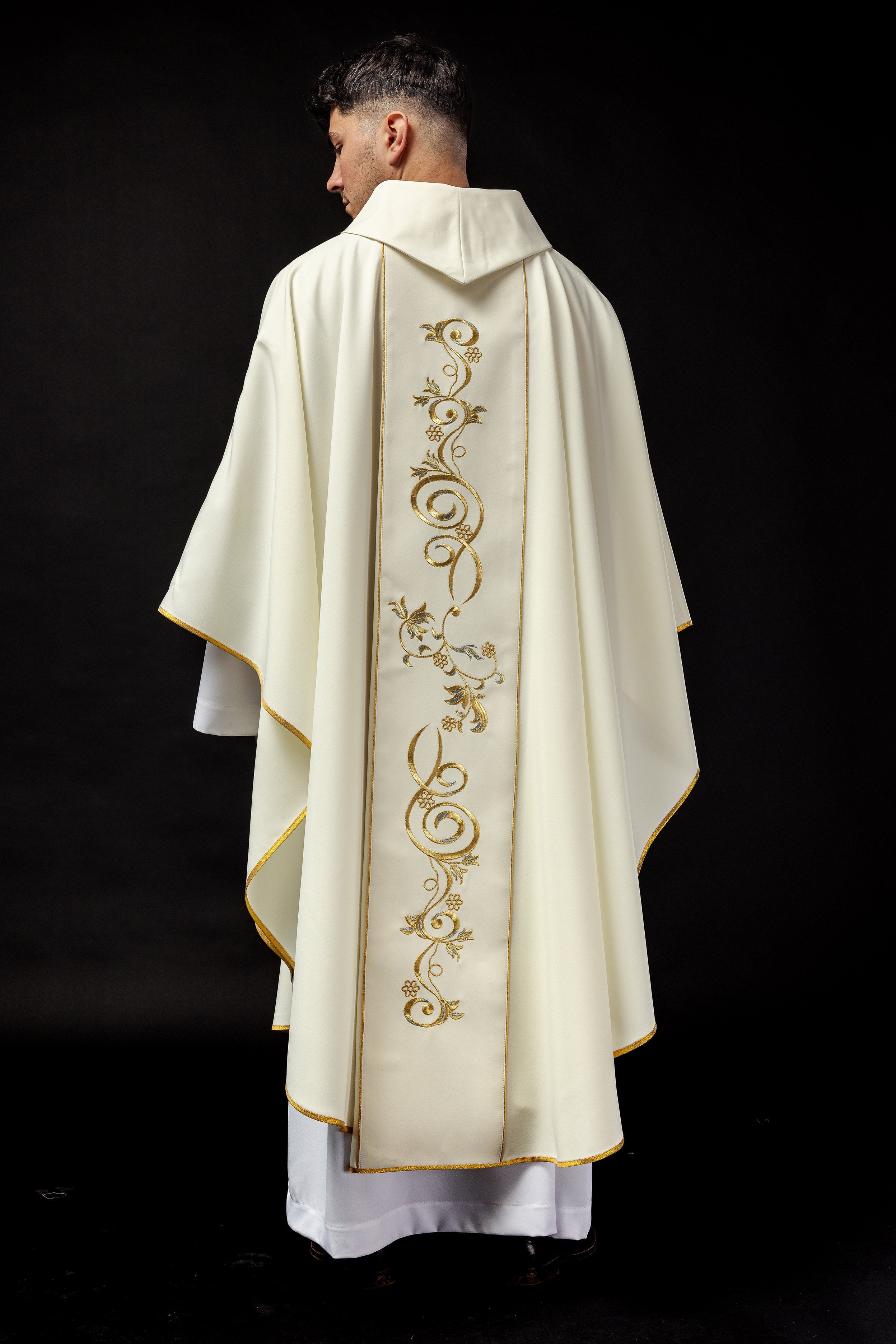 liturgical priest vestments - chasubles - stoles - copes - scapha.co