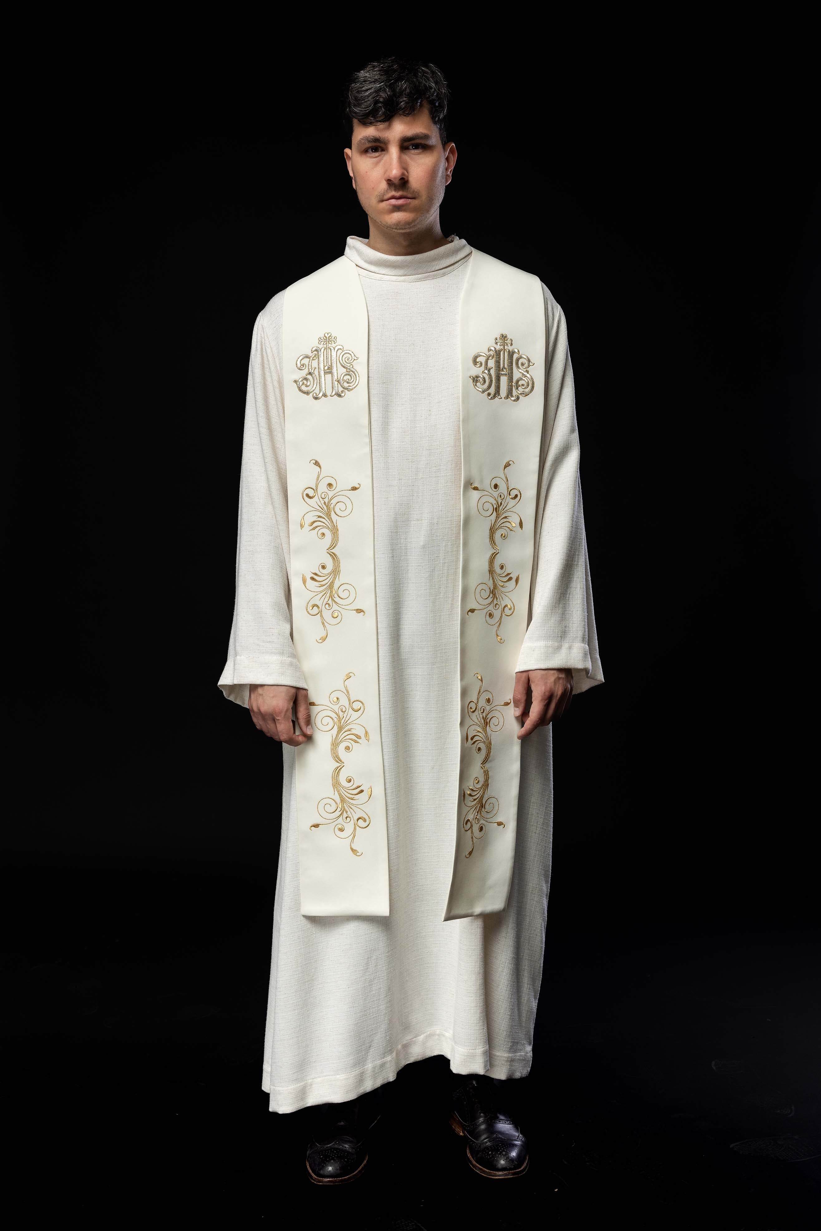 Embroidered Stole IHS Ecru
