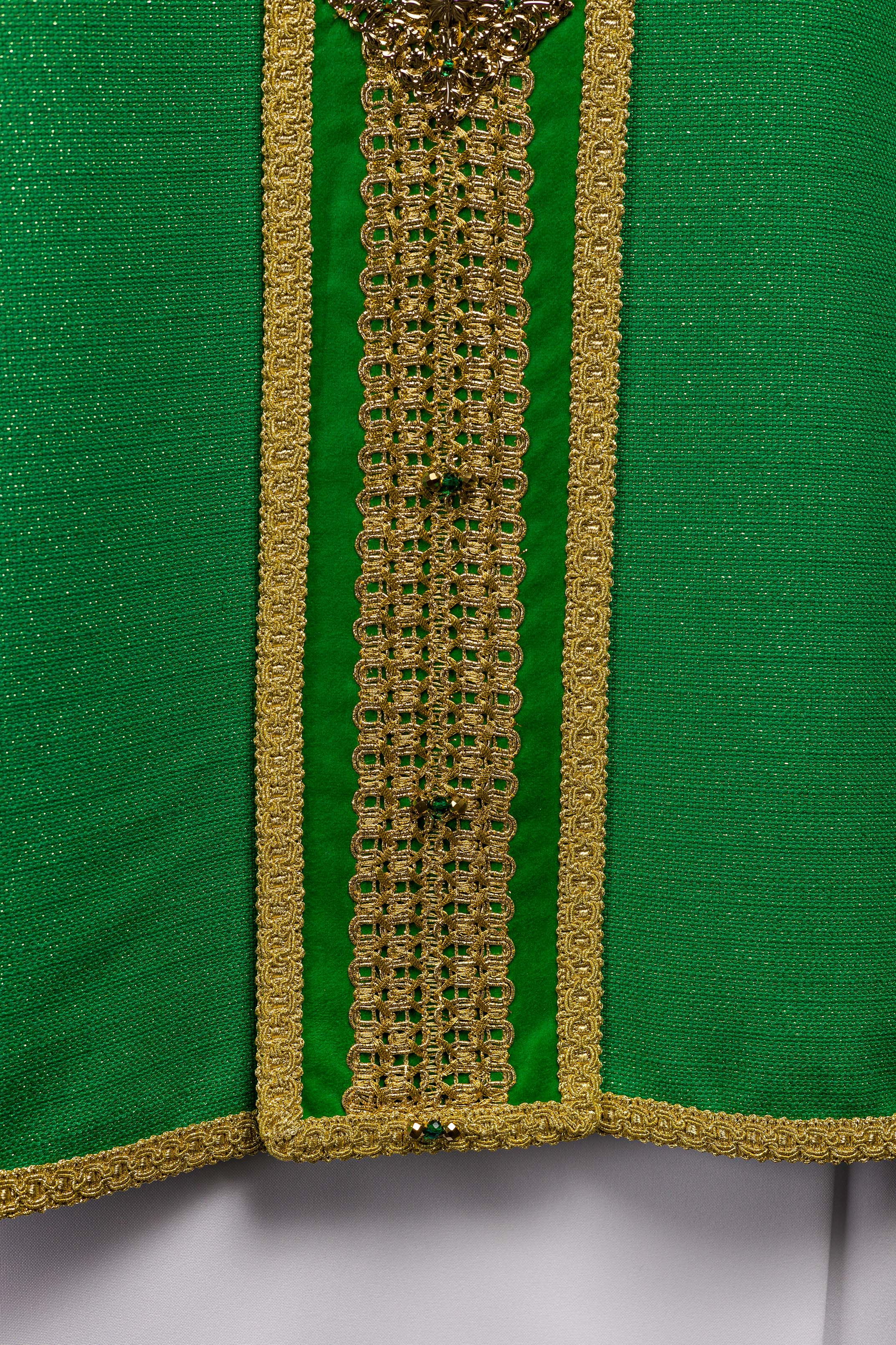 Ręcznie wykonany ornat z naturalnymi kamieniami Handmade 7001