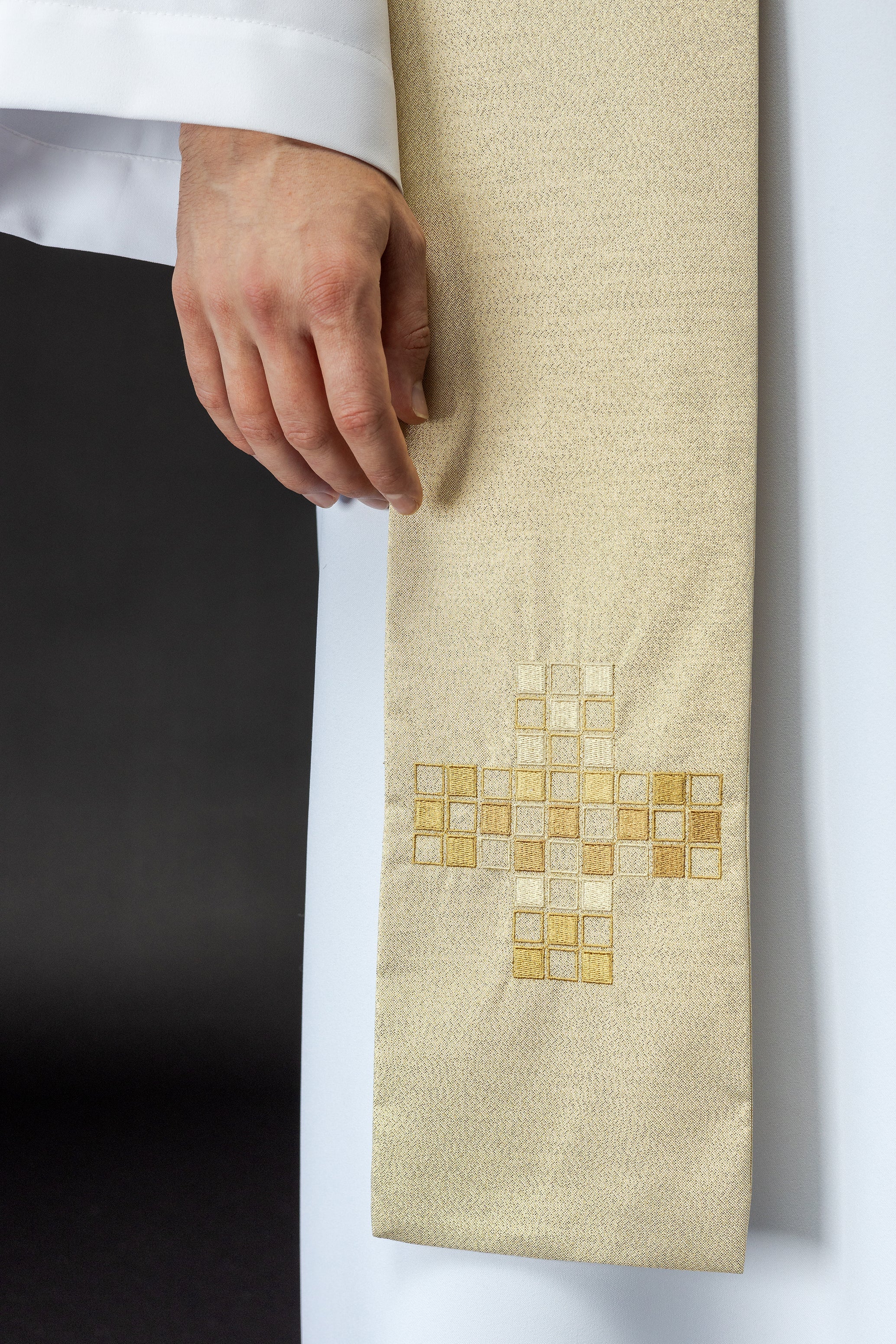 liturgical priest vestments - chasubles - stoles - copes - scapha.co