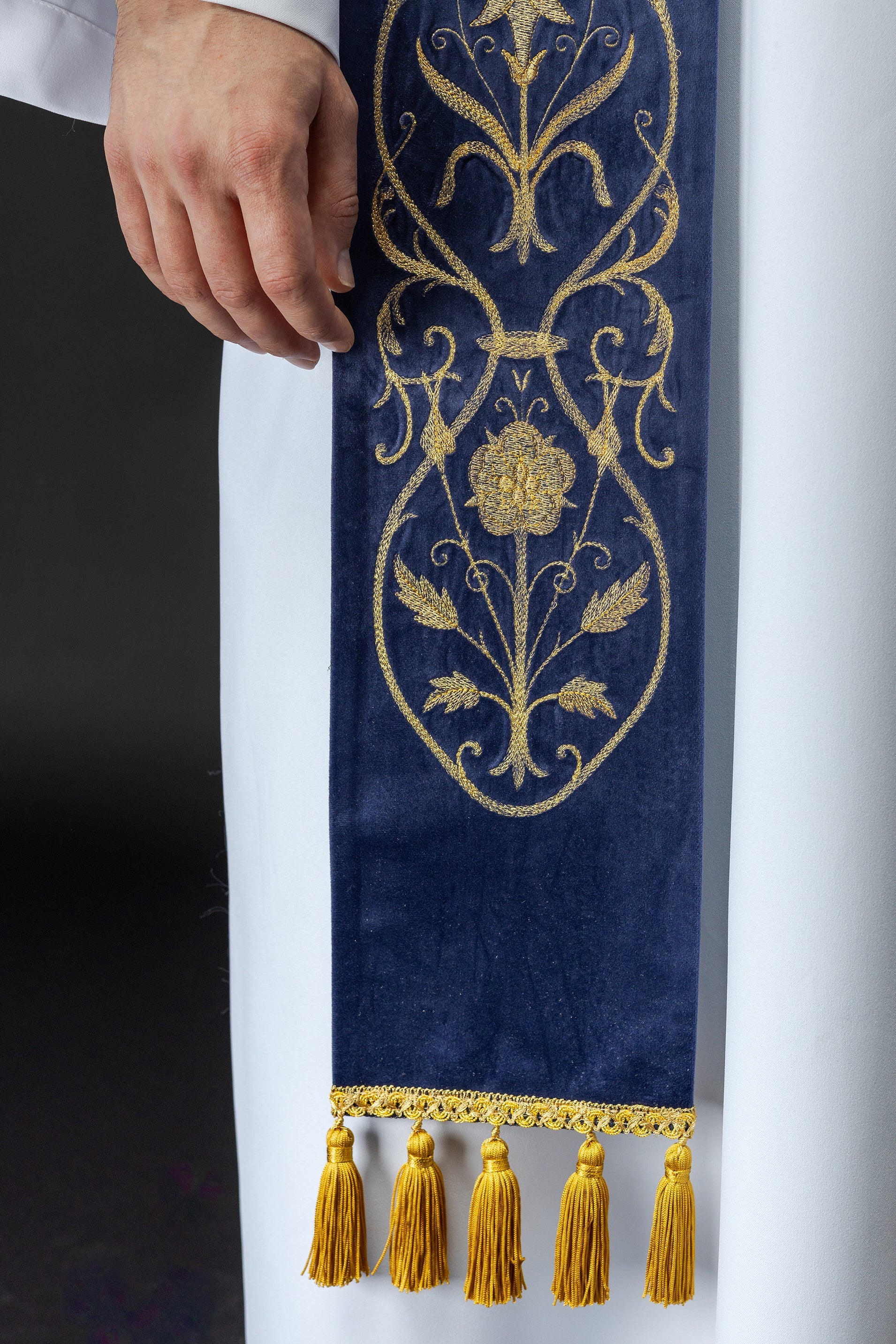 liturgical priest vestments - chasubles - stoles - copes - scapha.co