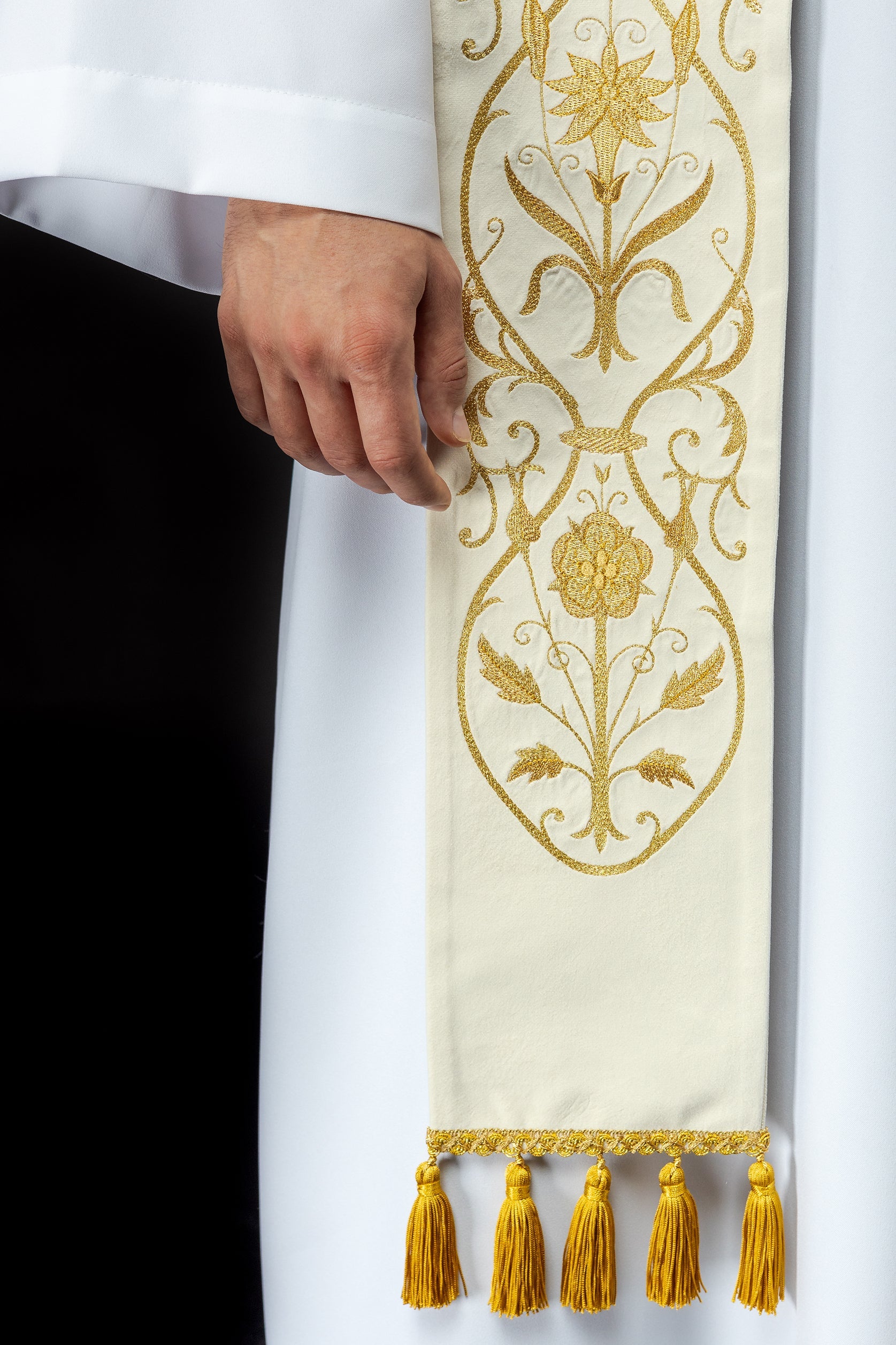 liturgical priest vestments - chasubles - stoles - copes - scapha.co